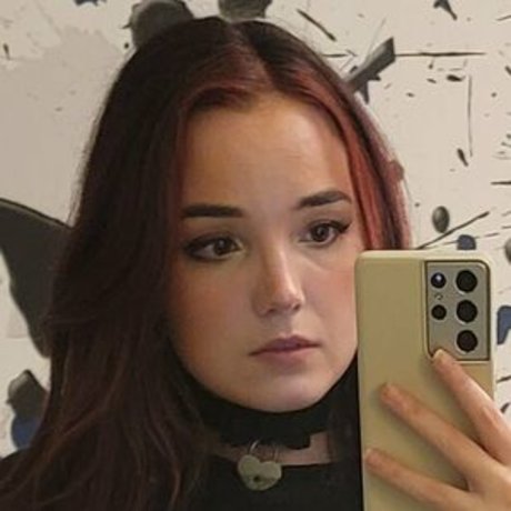 holoraevyn best model galleries