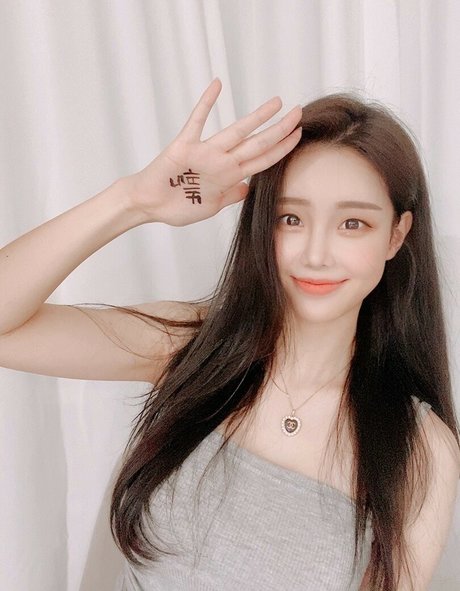 tamimi pornstar adult pics