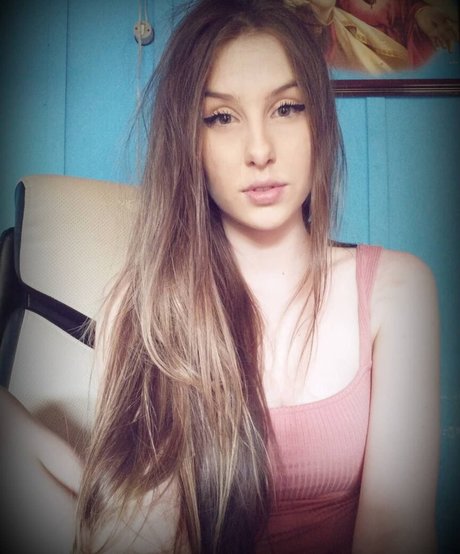 Marina Vozniak model hd picture