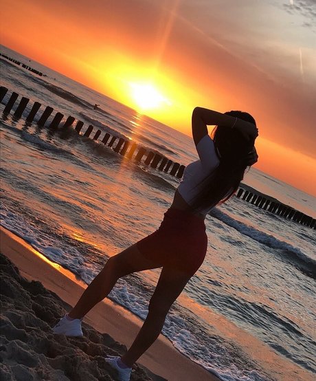 Pamela Borek perfect star pics