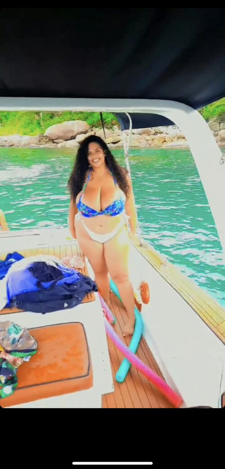 Mayla Coimbra star art image