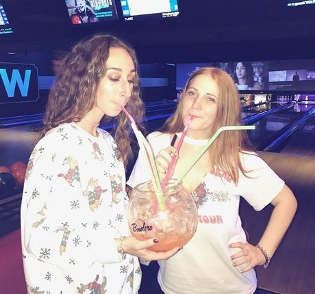 Sammy Jerrard art model archive