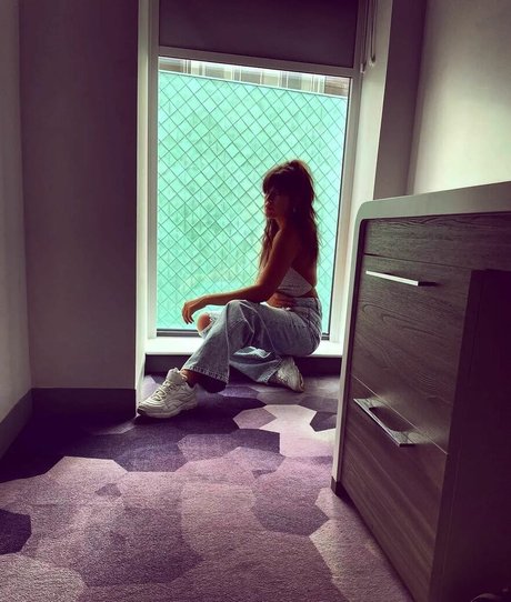 Vicki Walker erotic pornstar archive