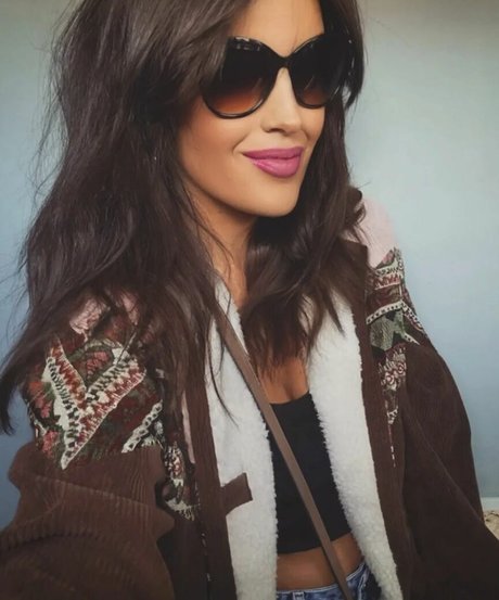 Vicki Walker erotic actress archive