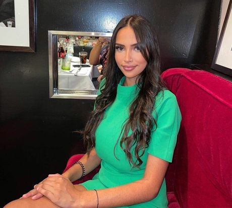 Chirine Sabaiti free actress gallery