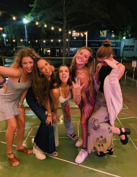 Melissa Aleene Kight adult model img