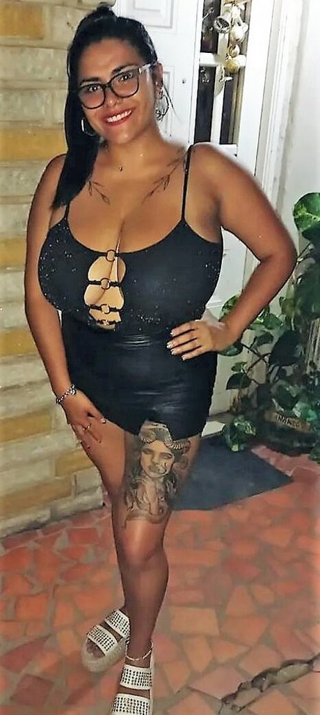 Marlii Rodriguez naked model photo