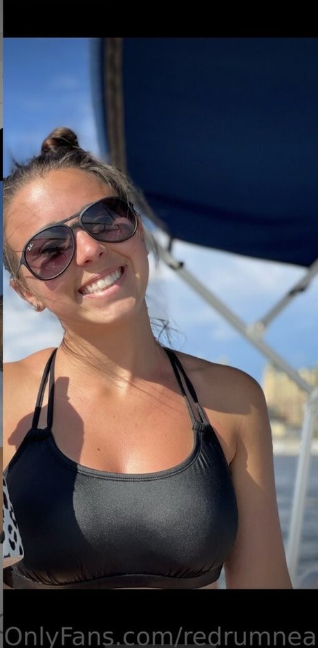 Redrumnealey art actress pics