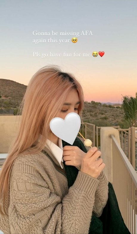 Yuyu Monster exclusive star photos