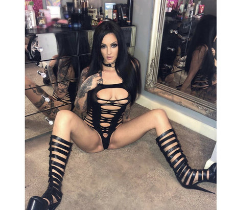 Irelandinkedprincessxx adult model photo