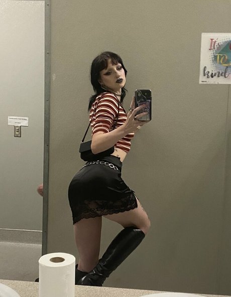 gothbimboxxx pornstar perfect pic