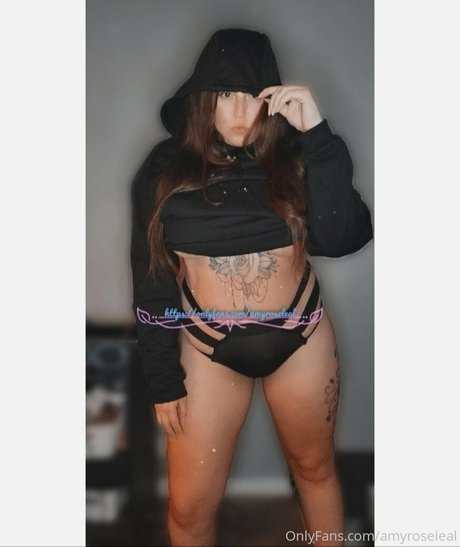 amyroseleal nudes star picture
