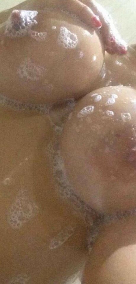 Courtney Leigh beautiful star img