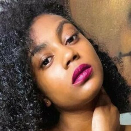 Kiera Nicole naked model pic