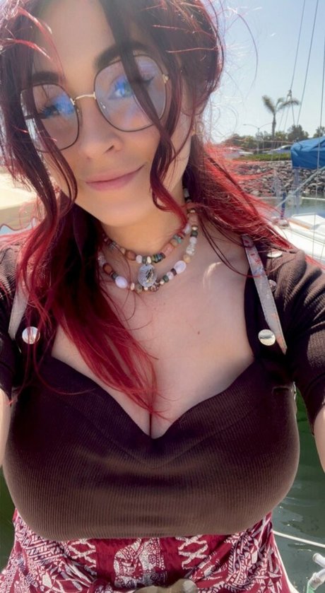 JamiUwU model free pics