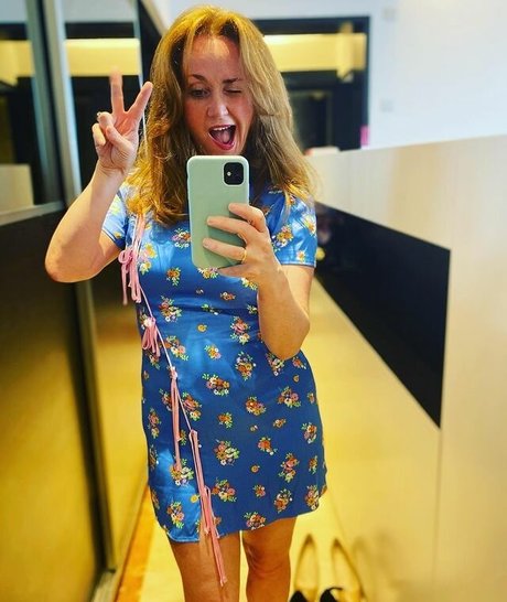 Martel Maxwell sexy actress gallery