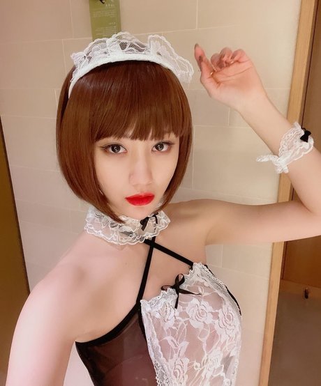 A Yeon model exclusive img