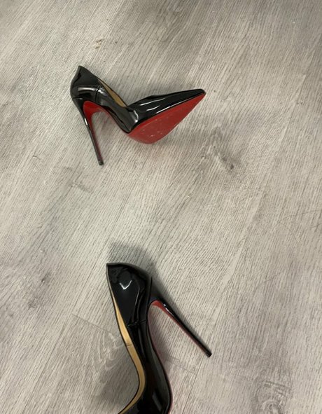 Cris Lauren naked model photos