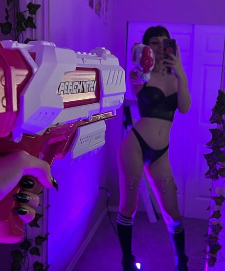 PeachyFry pornstar sex archive