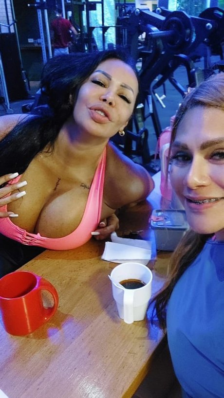 Carolina Luna nude model gallery