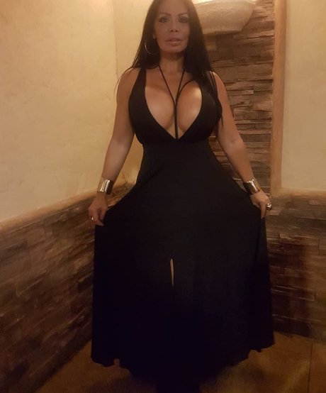 Carolina Luna star nude galleries