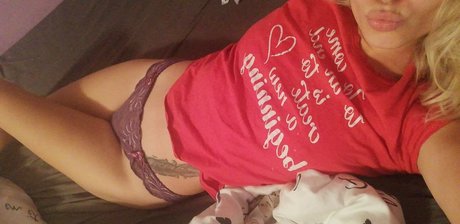 Sandra Gowska model exclusive images