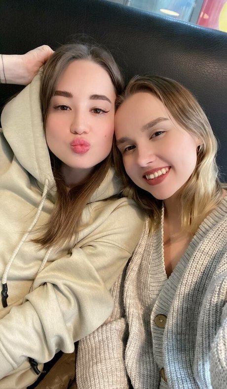 DollHole GrabFuck star best images