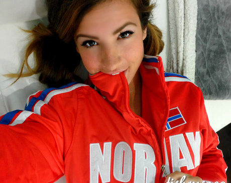 sexy blonde onlyfans naked gallery