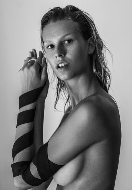 Omar Coria perfect actress pictures