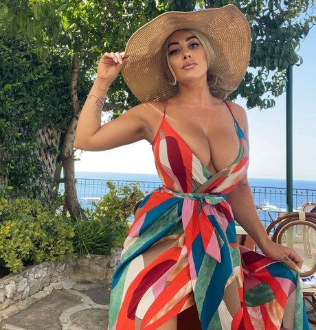 Fiona S pornstar exclusive pics