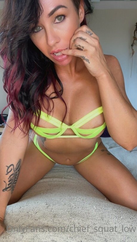 chief squat low model top pic