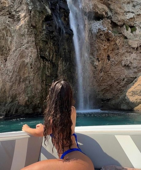 ssezzzenn pretty model photo