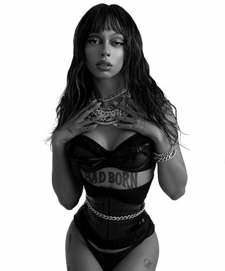 uriasss pornstar exclusive pictures