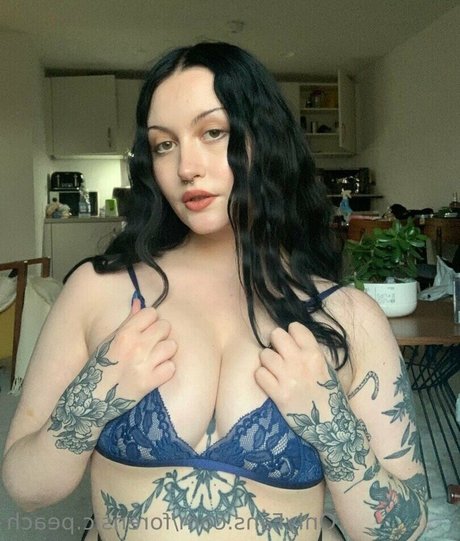 Mary Kellas star exclusive pictures