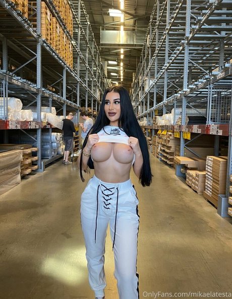 Mikaelatesta star sexy images