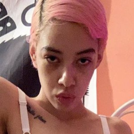 Sebastian Rosemarie star top pic