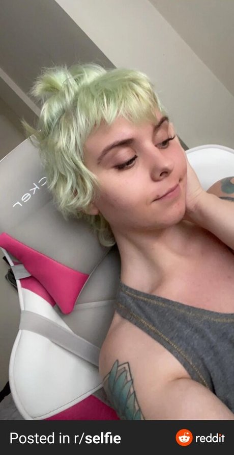 Tyche Baby22 pornstar top photo