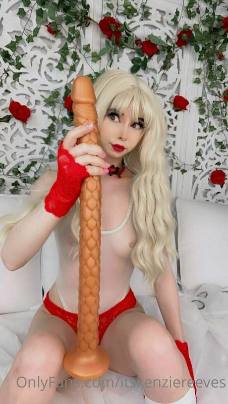 Kenzie Reeves erotic actress img