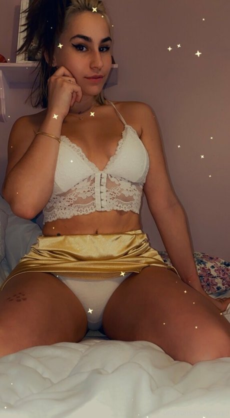 Jacqui top star galleries