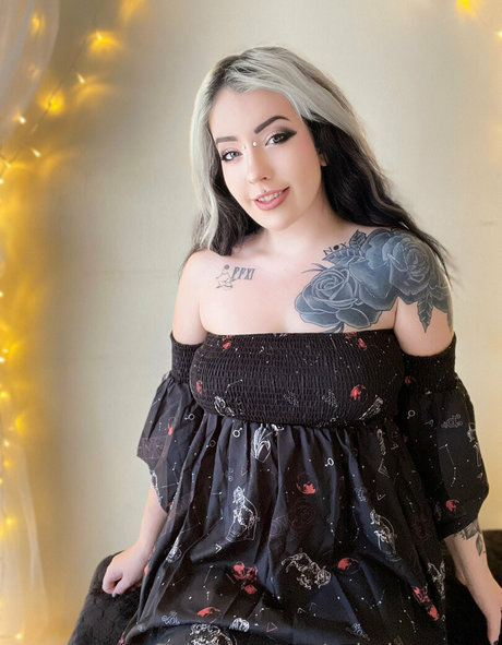 Valerie Vampyr naked star galleries