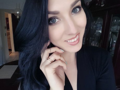 Jenifer Ann star exclusive image