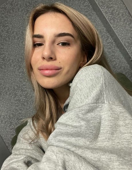 Kris Blow pornstar free pictures