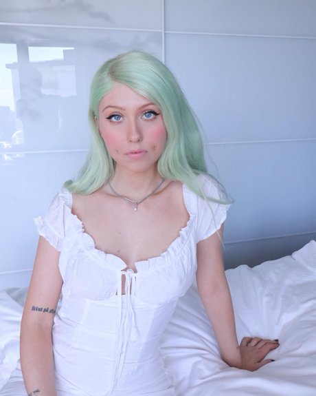 Linzor pornstar top picture