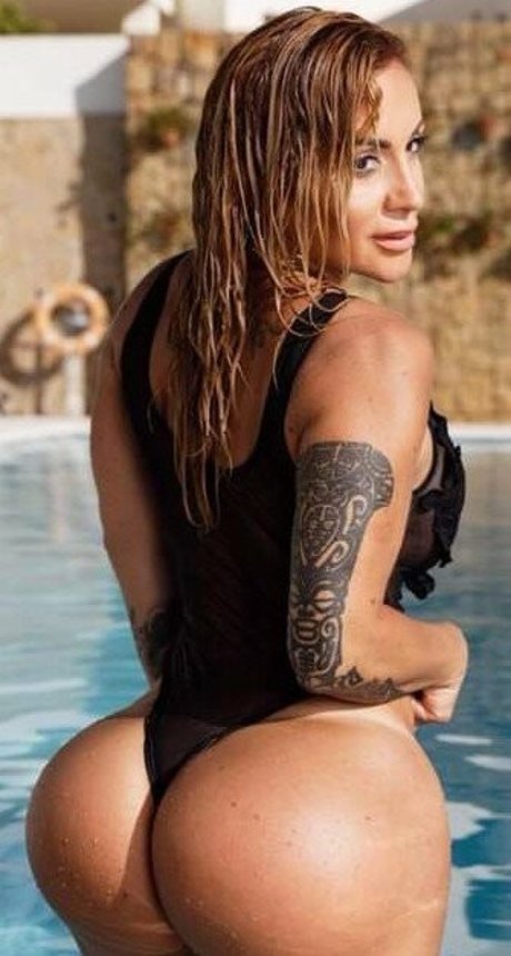 Victoria Lomba nudes actress pic