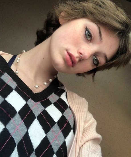 shrooms q best model pics