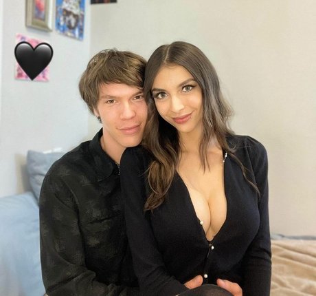 ChloeNight pretty pornstar photos