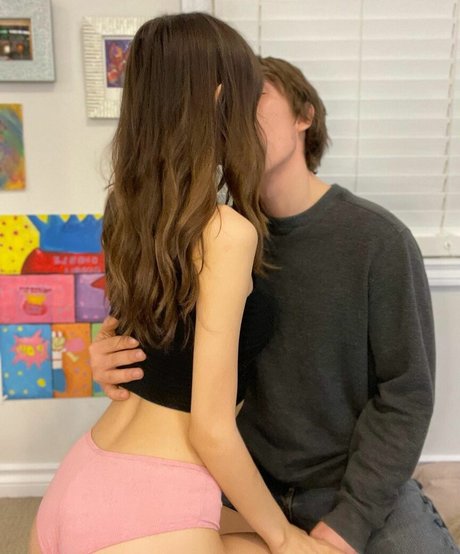 ChloeNight adult actress picture