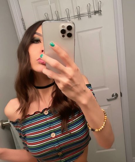 ChloeNight star perfect pics