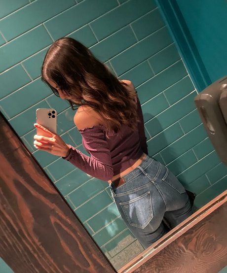 ChloeNight pornstar nude pictures