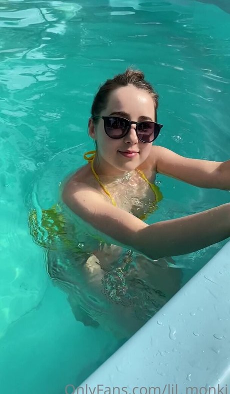 lil monki model exclusive galleries